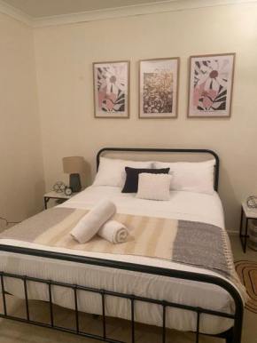 Riverside Boutique Apartment